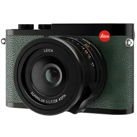 Q2 007 edition digital camera by leica